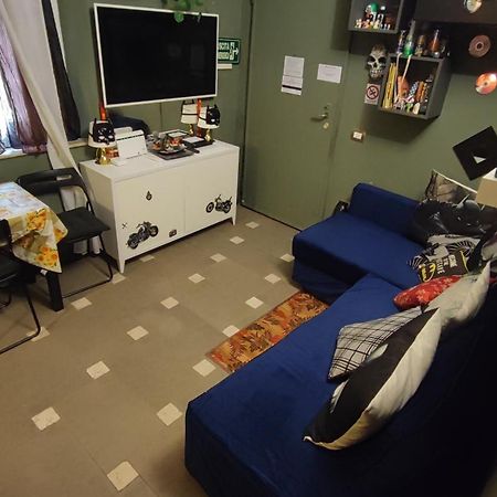 Batman Secret Apartment Pontedera Exterior photo